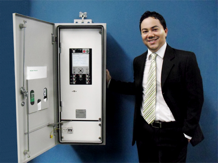 Bruno Kimura (Managing Director NOJA Power Brazil) with RC10